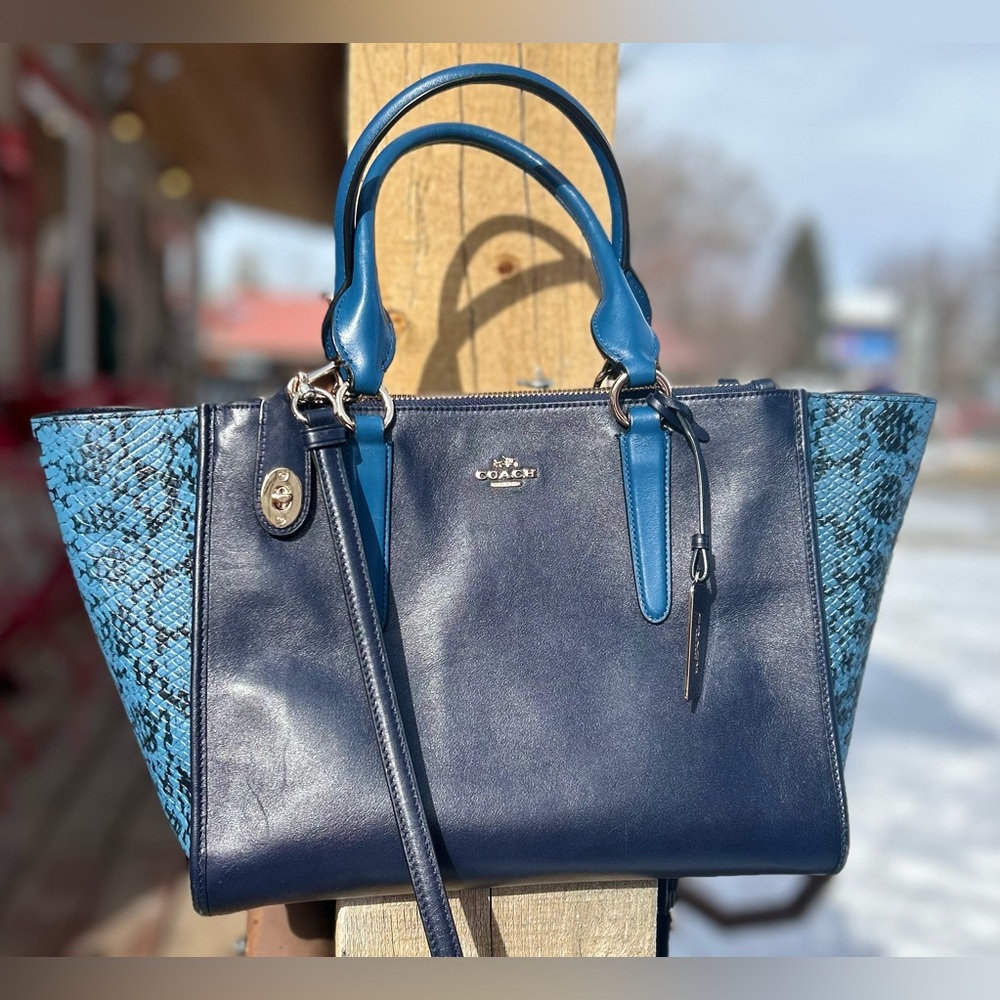 *SOLD* COACH 💙 Two Tone Blue Python Embossed and Leather Carryall Tote/ Crossbo